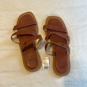 Frye Women's Tan Leather Sandals